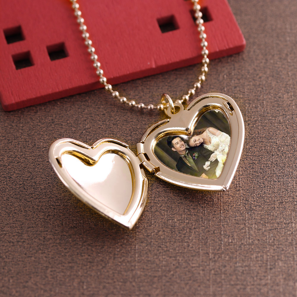 HOOH 1PC Heart Shaped Friend P - огляд і ціна Heart Locket Necklace Photo
