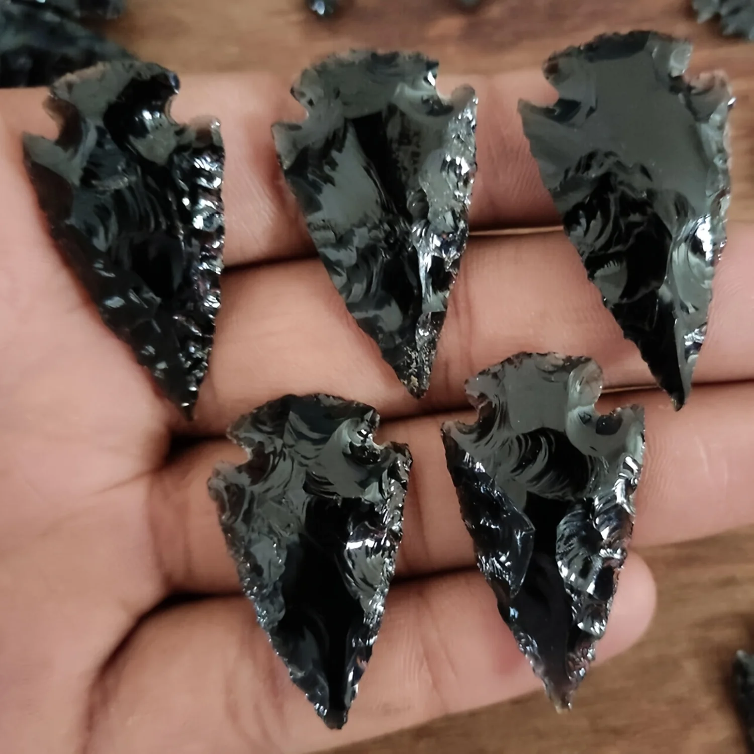 1 Obsidian Arrow Pendant -Hand - огляд і ціна Crystal Pendant Necklace Natural Stone
